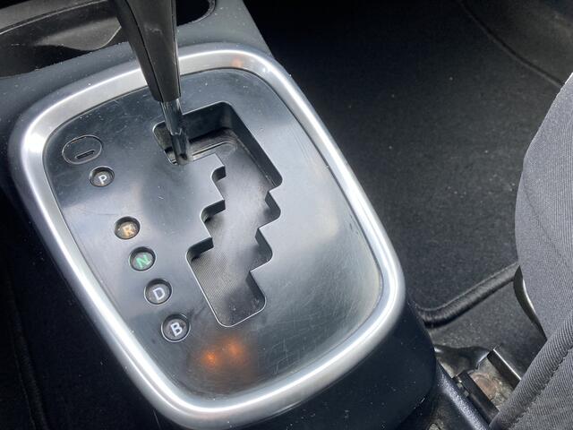 Toyota YARIS 1.5 Hybrid Aspiration Xenon verlichting | Camera | Cruise control | NAP | Clima