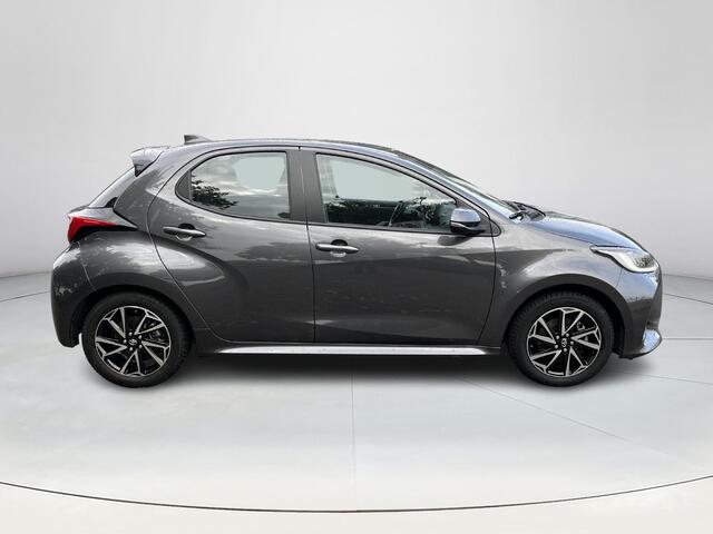Toyota YARIS 1.5 Hybrid Dynamic | Navigatiesysteem | Keyless entry | CarPlay + Android Auto
