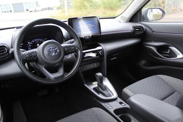 Toyota YARIS Cross 1.5 Hybrid Dynamic Special | Rijklaar | Head Up | El.achterklep | Stoel-/stuurverw. | LED | Keyless | Apple/Android | Navi