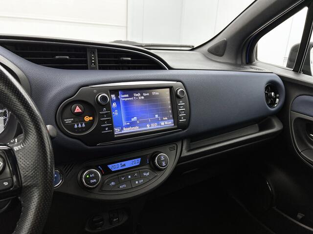 Toyota YARIS 1.5 Hybrid Bi-Tone | LM velgen | Dealer onderhouden |