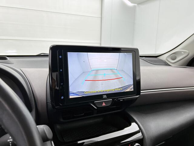 Toyota YARIS Cross 1.5 Hybrid Executive | 1e Eigenaar | Dealer Onderhouden | BTW'er | JBL | Head up Display | Stoelverwarming |