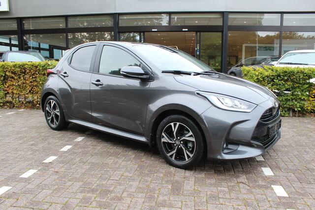Toyota YARIS 1.5 Hybrid 115 First Edition Special | Rijklaar | Nwe type! | Stoel-/stuurverw. | LED | Apple/Android | Camera | Adaptive cruise