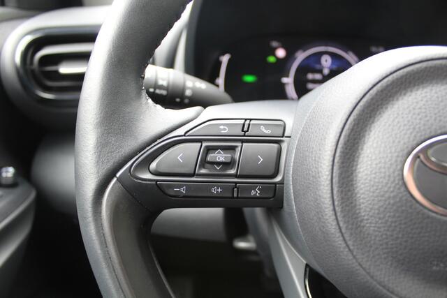 Toyota YARIS 1.5 Hybrid 115 First Edition Special | Rijklaar | Nwe type! | Stoel-/stuurverw. | LED | Apple/Android | Camera | Adaptive cruise