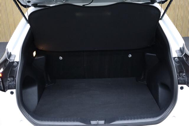 Toyota YARIS Cross 1.5 Hybrid First Edition | Adaptive-cruise | Trekhaak | Camera | Clima | Apple Carplay & Android Auto | Keyless