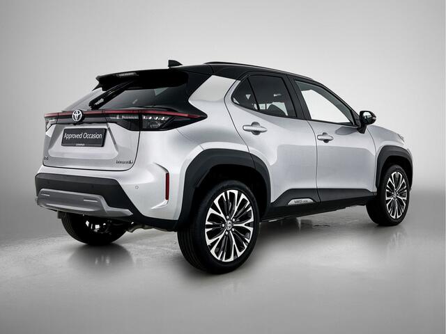 Toyota YARIS Cross 1.5 Hybrid Adventure | Stoelverwarming | Climate control | Adaptive cruise control |