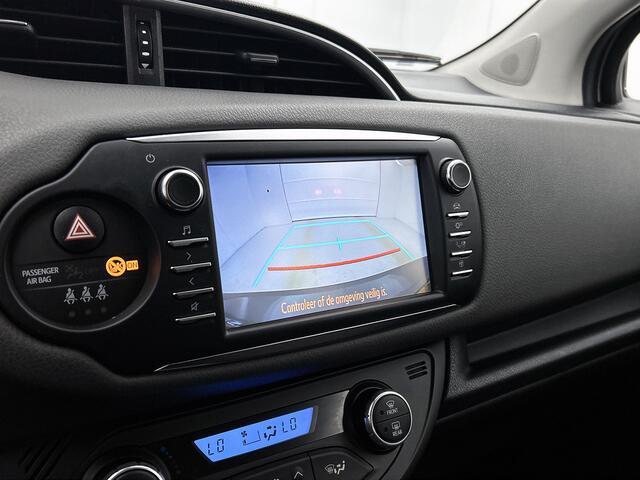 Toyota YARIS 1.5 Hybrid Active | Climate control | Metallic lak | Achteruitrijcamera |