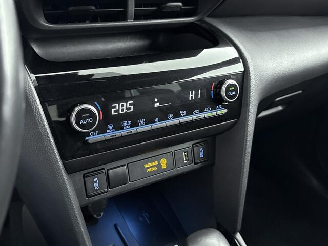 Toyota YARIS Cross 1.5 Hybrid Launch Edition Limited | Navi | Stoelverwarming | Metaallak | Lichtmetalen Velgen | Elektrische Achterklep | Head-Up Display |