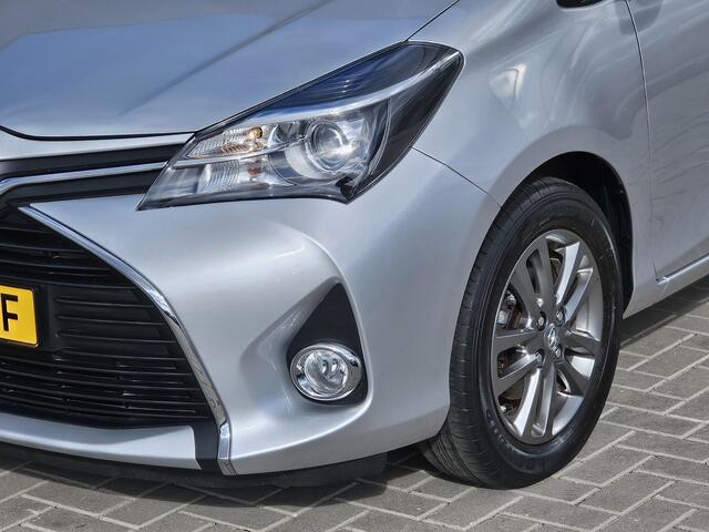 Toyota YARIS 1.3 VVT-i Edition-S Camera Stoelvw LM15