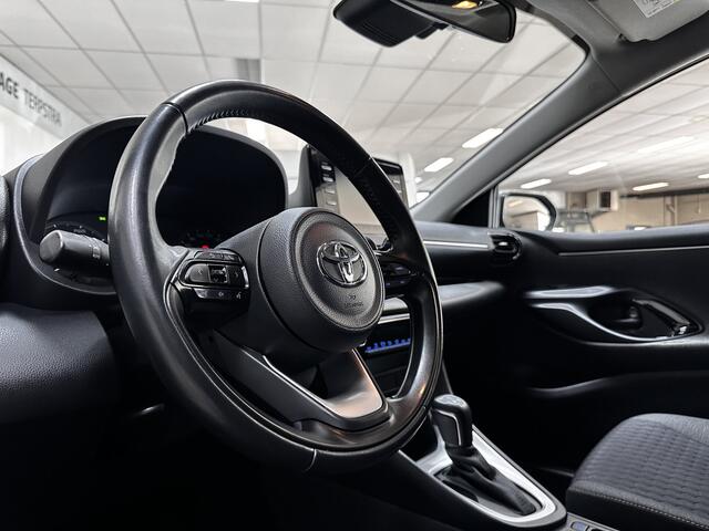 Toyota YARIS 1.5 Hybrid Dynamic/ Dealer Onderhouden!/ Trekhaak!/ Automaat/ LED Koplampen/ Apple+Android/ DAB+/ 16''LMV/ Grootlichtass./ Camera/ Clima/ Navi/ Cruise/ Bluetooth/ Multi.LEDER.Stuur/ Elek.Pakket/ Isofix/ Getint G