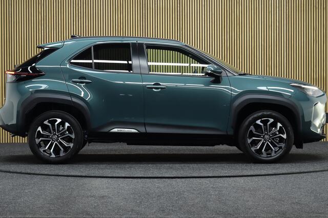 Toyota YARIS Cross 1.5 Hybrid 115 First Edition | Comfort Pack | Nieuw uit voorraad leverbaar | Adaptive-cruise | Apple Carplay & Android Auto | Camera | Keyless | Navigatie | Dodehoekdetectie