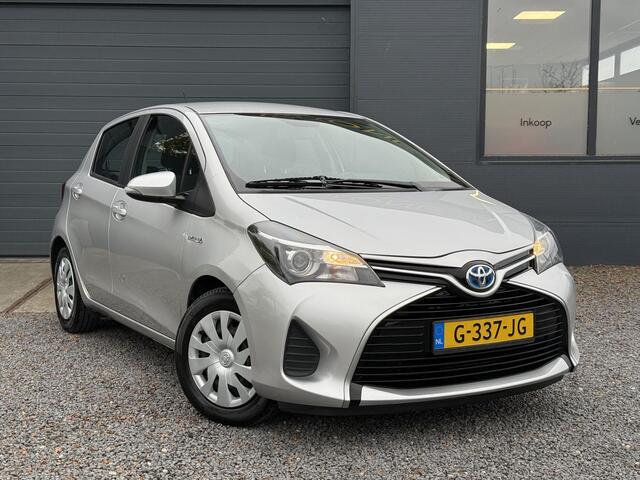 Toyota YARIS 1.5 Hybrid Aspiration 2e Eigenaar,Navi,Camera,Clima,Cruise,Nieuwe APK bij Aflevering