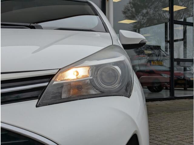 Toyota YARIS 1.5 Hybrid Now | Cruise Control | Climate control | Camera | Bluetooth | All Season