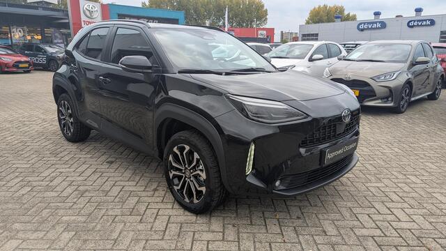 Toyota YARIS Cross 1.5 Hybrid 130 Dynamic | Comfort pack | Blind spot | Sensoren