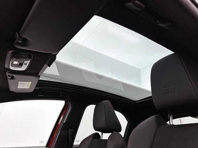 Toyota YARIS 1.5 Hybrid 130 GR Sport Plus Pack *DEMO* | GR Sport plus pack | JBL soundsystem | Stuurwiel verwarming |