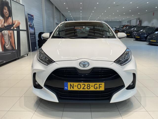 Toyota YARIS 1.5 VVT-i Dynamic | Afneembare trekhaak | Apple Carplay | Achteruitrijcamera |