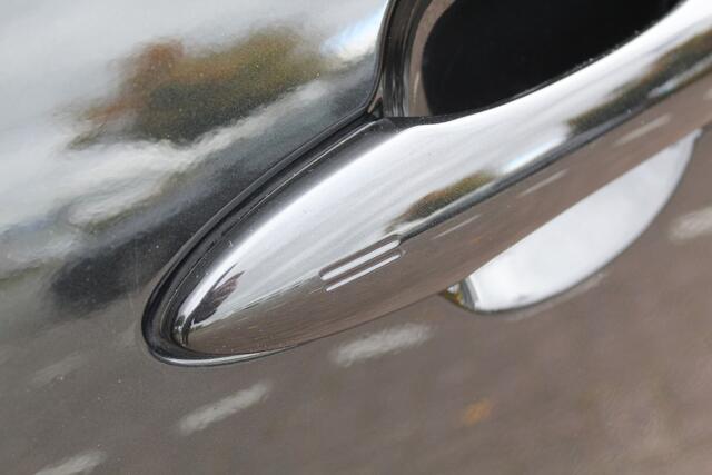 Toyota YARIS 1.5 Hybrid Dynamic | Rijklaar | Apple/Android | Smartkey | LED | Camera | Clima | Adap.cruise | NL-auto