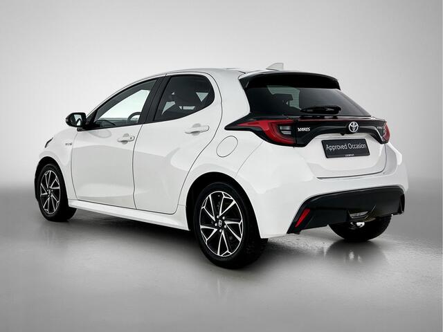 Toyota YARIS 1.5 Hybrid Launch Edition | Panorama dak | Lederen bekleding |