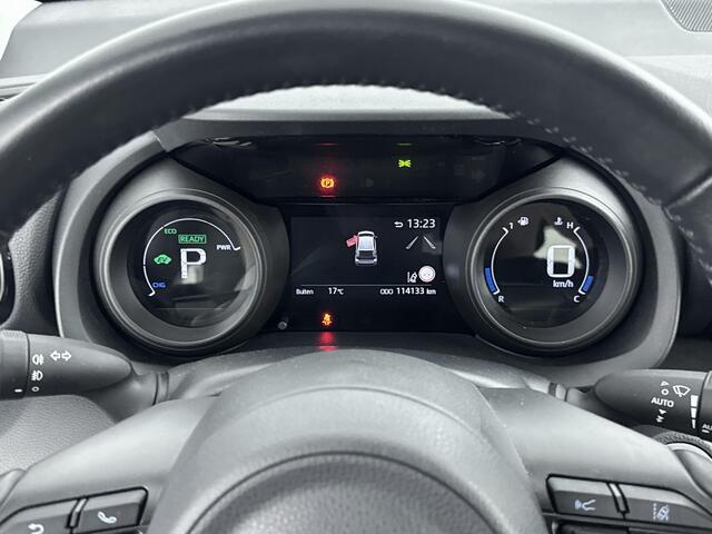 Toyota YARIS 1.5 Hybrid Dynamic | Navigatie | Keyless Entry/Start | Parkeercamera | 16" Lichtmetalen Velgen |