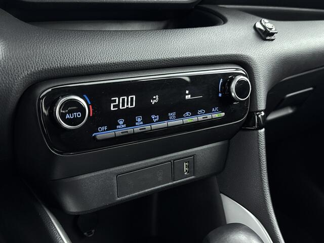 Toyota YARIS 1.5 Hybrid Dynamic | Navigatie | Keyless Entry/Start | Parkeercamera | 16" Lichtmetalen Velgen |