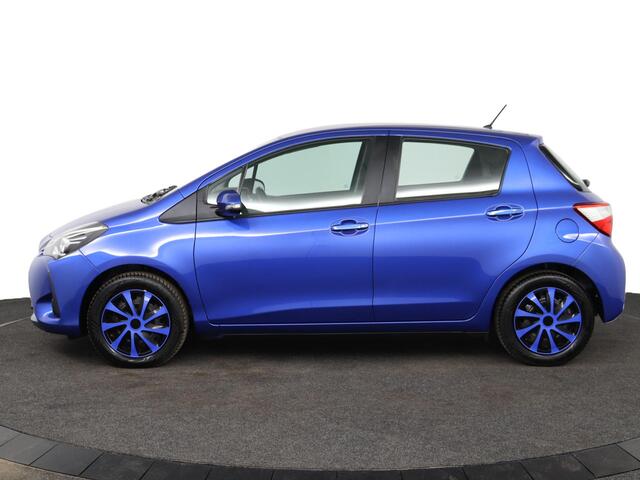 Toyota YARIS 1.5 VVT-i Aspiration | Cruise control | Parkeer camera | Climate control |