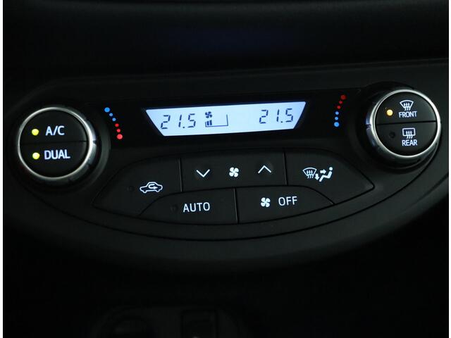 Toyota YARIS 1.5 VVT-i Executive | Navigatie | Automaat | Trekhaak |