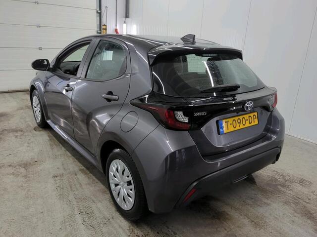 Toyota YARIS 1.5 Hybrid Active Auto. Navigatie Apple Carplay/Android Auto Camera Adaptive Cruise Control Climate Control