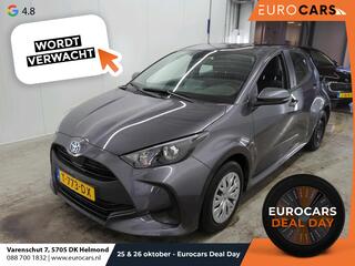 toyota-yaris-1.5-hybrid-active-auto