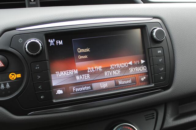 Toyota YARIS 1.3 VVT-i Aspiration | Rijklaar | Cruise | Airco | Camera | Bluetooth | NL-auto | Dealer onderhouden