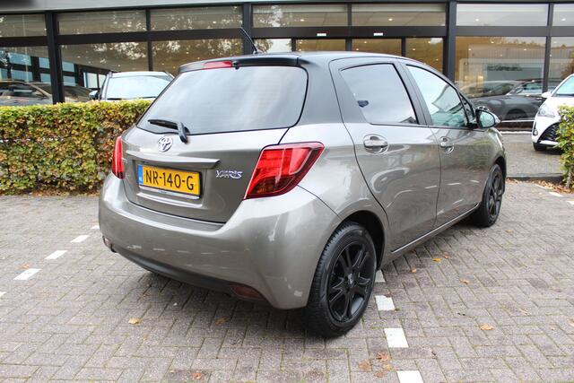 Toyota YARIS 1.3 VVT-i Aspiration | Rijklaar | Cruise | Airco | Camera | Bluetooth | NL-auto | Dealer onderhouden