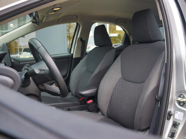 Toyota YARIS 1.5 Hybrid Dynamic | Navigatie | Camera | Stoelverwarming | Carplay | All-Seasons | Tot 10jr. garantie |