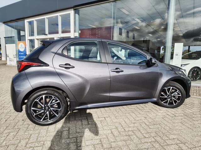 Toyota YARIS 1.5 Hybrid 115 Dynamic | 4-Season | Keyless Entry | Stoelverwarm