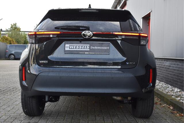 Toyota YARIS Cross 1.5 Hybrid Dynamic Camera, Adaptive cruise, Stoelverwarming