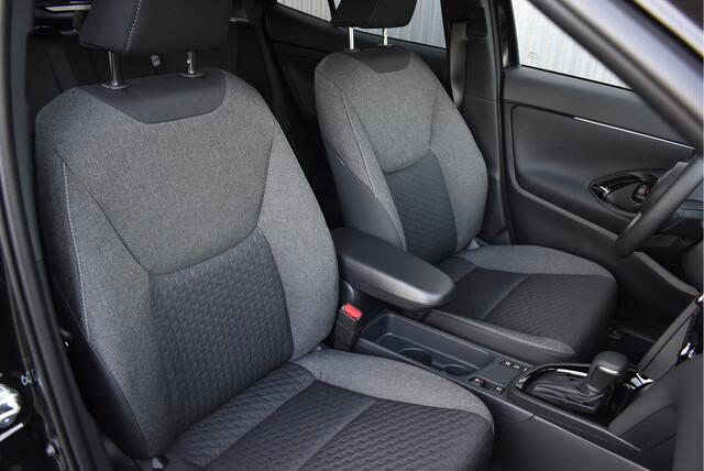 Toyota YARIS Cross 1.5 Hybrid Dynamic Camera, Adaptive cruise, Stoelverwarming