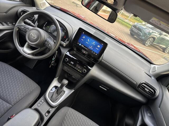 Toyota YARIS Cross 1.5 Hybrid 115 Active | 06-10141018 Voor meer informatie