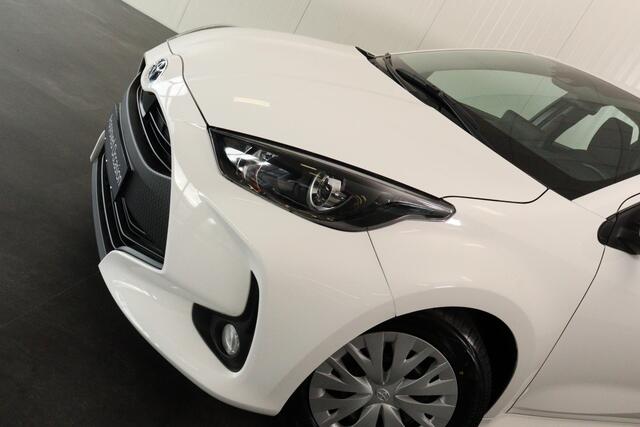 Toyota YARIS 1.5 Hybrid Active, Navi, Startknop Achterruitrijcamera, Apple Carplay / Android auto