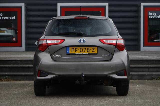 Toyota YARIS 1.5 Hybrid Executive | trekhaak | Navi | Bluetooth | LM velgen |