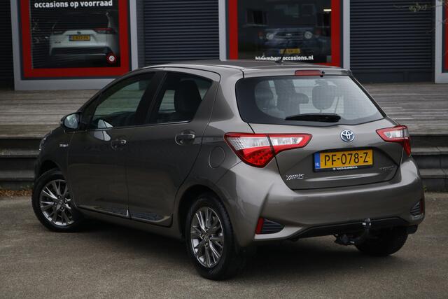 Toyota YARIS 1.5 Hybrid Executive | trekhaak | Navi | Bluetooth | LM velgen |