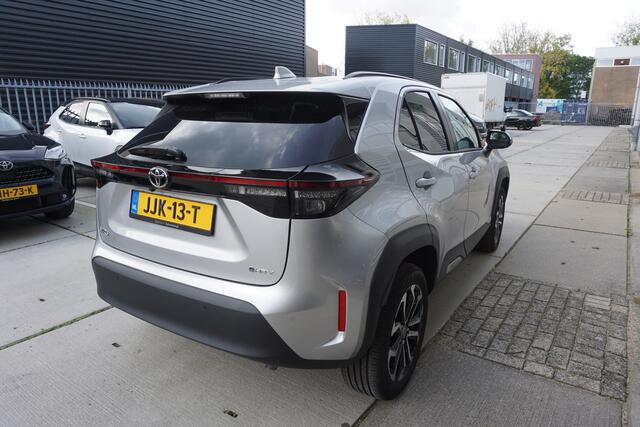 Toyota YARIS Cross 1.5 Hybrid 115 Business Plus |Navi|Carplay|PDC V+A|Stoel en stuurverw|Dodehoek|