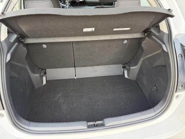 Toyota YARIS 1.5 Hybrid Dynamic Dealer Onderhouden Cruise Carplay