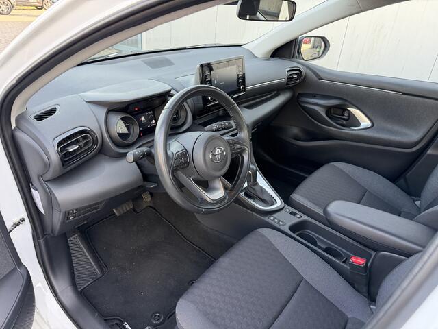 Toyota YARIS 1.5 Hybrid Dynamic Dealer Onderhouden Cruise Carplay