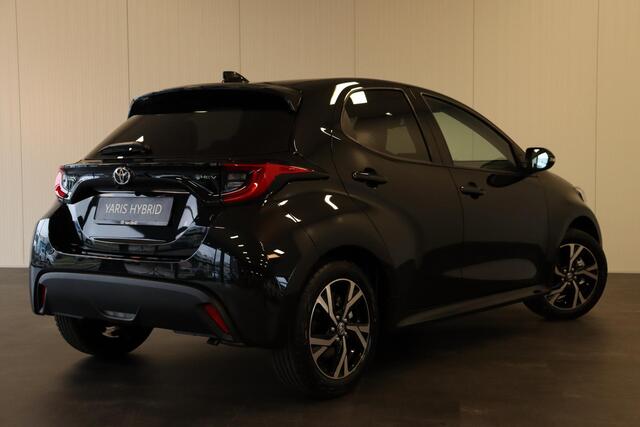 Toyota YARIS 1.5 Hybrid 115 Dynamic, Comfort Pack, Nieuw en snel leverbaar met ¤2.000 Inruilpremie!!!