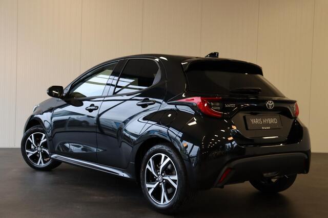 Toyota YARIS 1.5 Hybrid 115 Dynamic, Comfort Pack, Nieuw en snel leverbaar met ¤2.000 Inruilpremie!!!