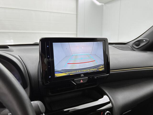 Toyota YARIS Cross 1.5 Hybrid Adventure | Stoelverwarming | JBL | Achteruitrijcamera | Lederen bekleding |