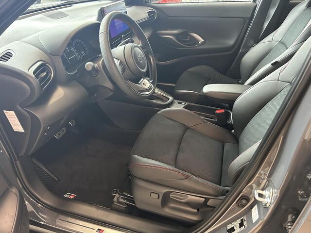 Toyota YARIS Cross 1.5 Hybrid 130 GR Sport