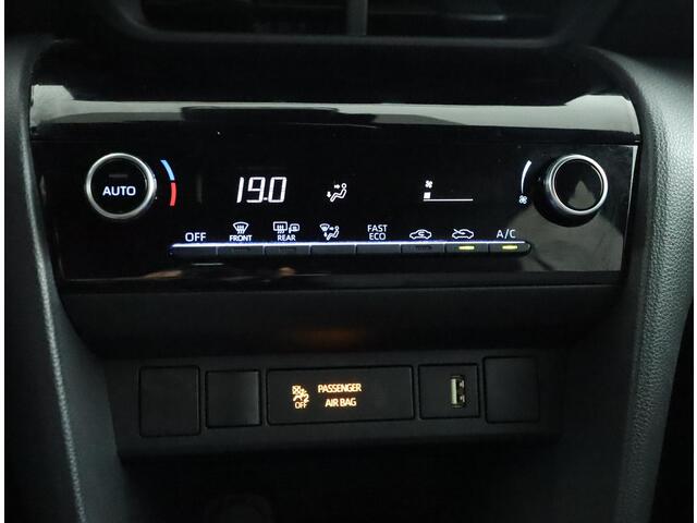 Toyota YARIS Cross 1.5 Hybrid First Edition | LED verlichting | Navigatie | Cruise control |