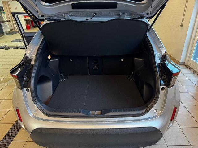 Toyota YARIS Verwacht! 1.5 HYBRID Style Safety, Camera, Carplay, Stoel/Ruit Verw. Z.G.A.N.