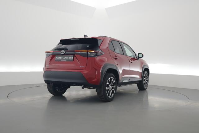 Toyota YARIS Cross 1.5 Hybrid 130 Teamplayer | Winter pakket | Safety pakket | Navi | Adapt. Cruise | Camera | Keyless