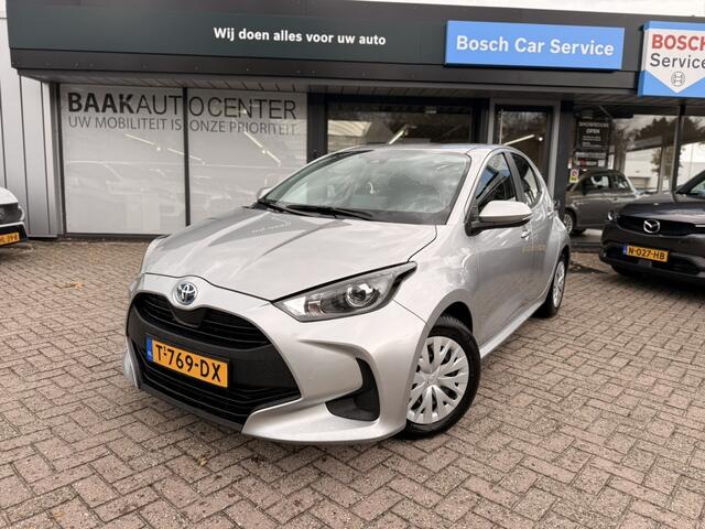 Toyota YARIS 1.5 Hyb. Active