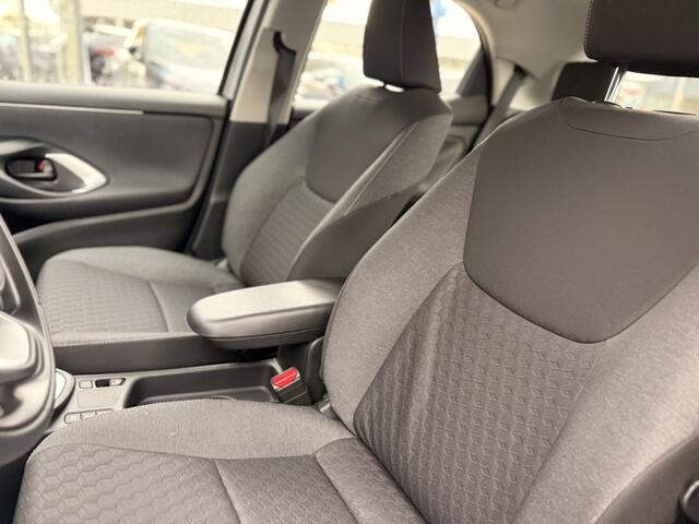 Toyota YARIS 1.5 Hyb. Active