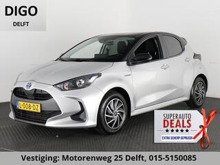 toyota-yaris-1.5-hybrid-bi-tone-sil